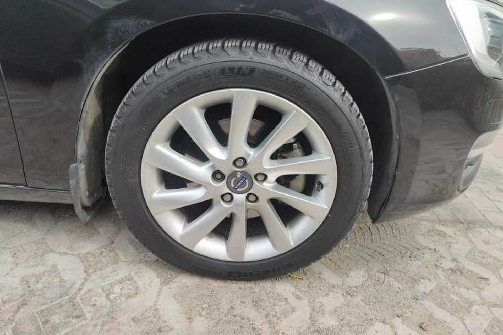 Used Volvo V60 2013 T5 Zhiya Edition Right Front Wheel Hub