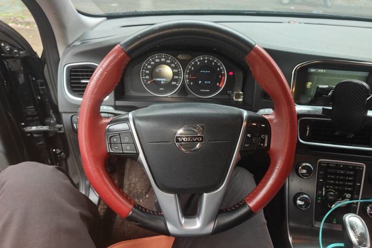 Used Volvo V60 2013 T5 Zhiya Edition Steering Wheel