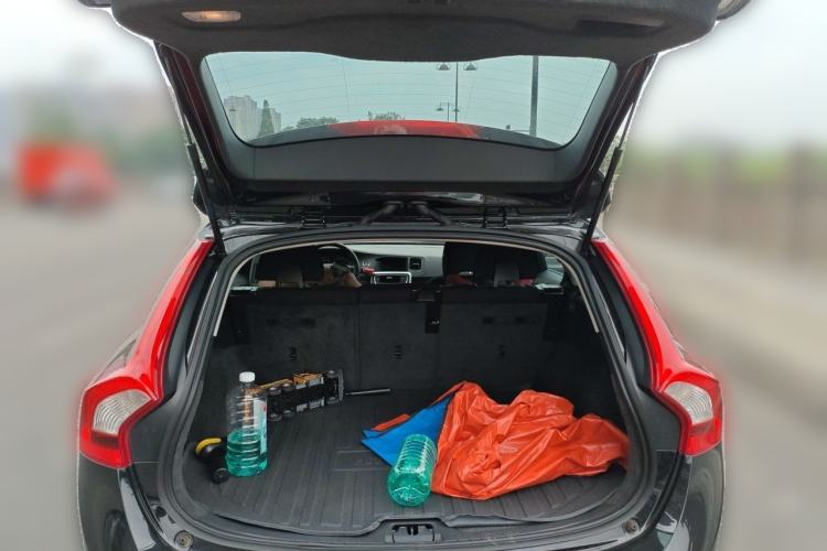 Used Volvo V60 2013 T5 Smart Edition Trunk