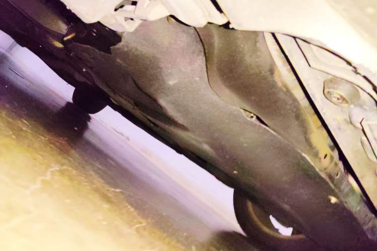 Used Volvo V60 2013 T5 Zhiya Edition Chassis Front Right