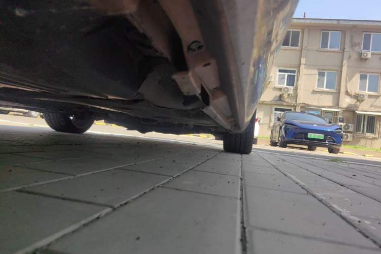 Used Volvo V60 2013 T5 Zhiya Edition Chassis Rear Right