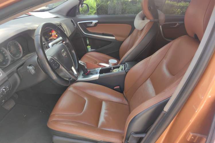 Used Volvo V60 2013 T5 Zhiya Edition Driver Seat