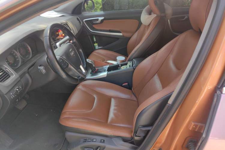 Used Volvo V60 2013 T5 Zhiya Edition Left Front Seat