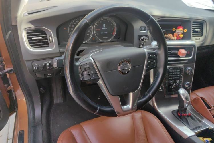 Used Volvo V60 2013 T5 Zhiya Edition Steering Wheel