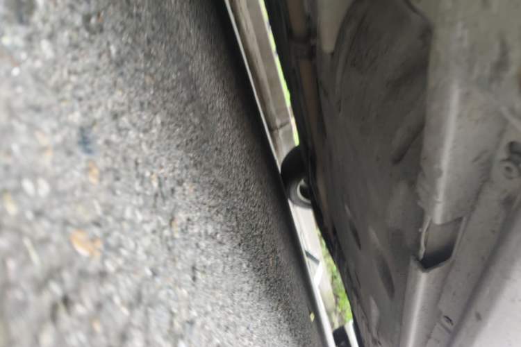 Used Volvo V60 2013 T5 Comfort Edition Chassis Front Left