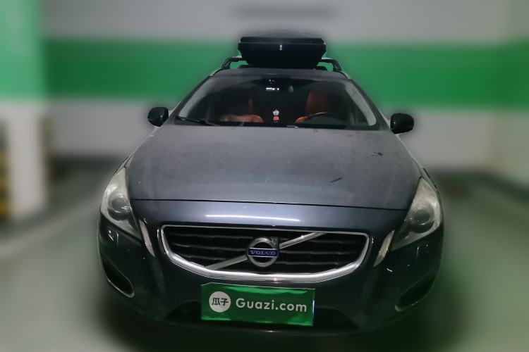 Used Volvo V60 2013 T5 Smart Edition Front