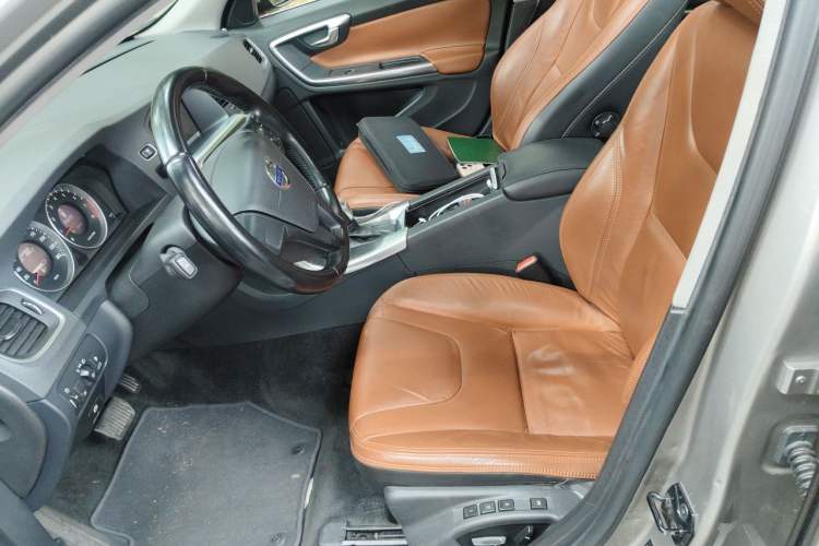 Used Volvo V60 2013 T5 Comfort Edition Left Front Seat
