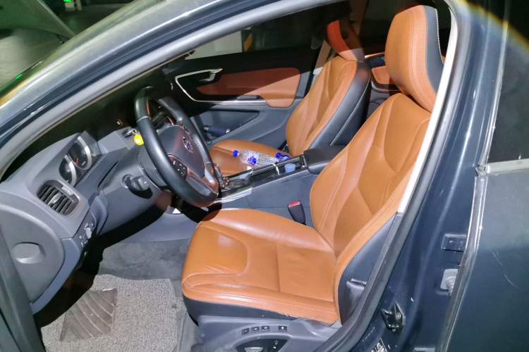 Used Volvo V60 2013 T5 Smart Edition Left Front Seat