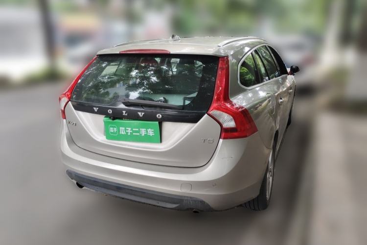Used Volvo V60 2013 T5 Comfort Edition Rear Right 45 Deg