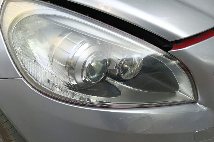Used Volvo V60 2013 T5 Smart Edition Right Front Headlight