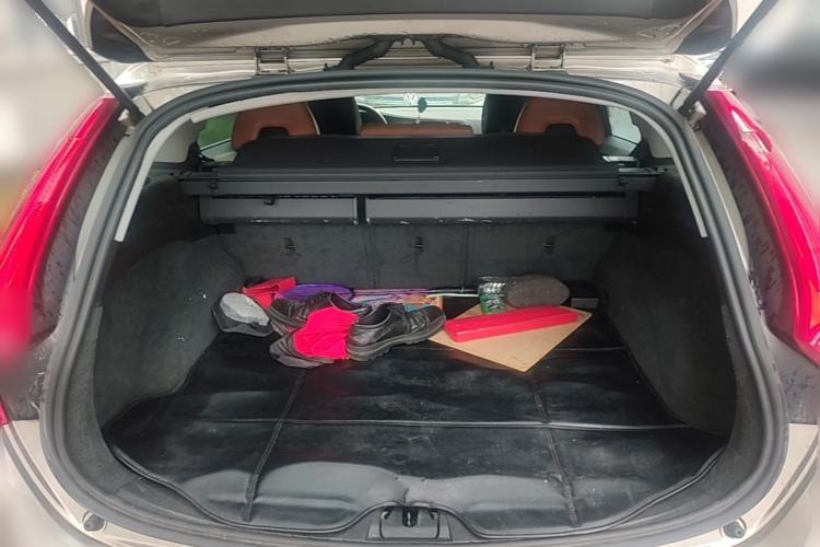 Used Volvo V60 2013 T5 Comfort Edition Trunk
