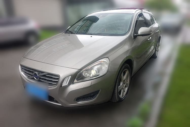 Used Volvo V60 2013 T5 Comfort Edition Guazi used car, China used car export, Used car for sale, Used  cars, Cheapest cars for sale