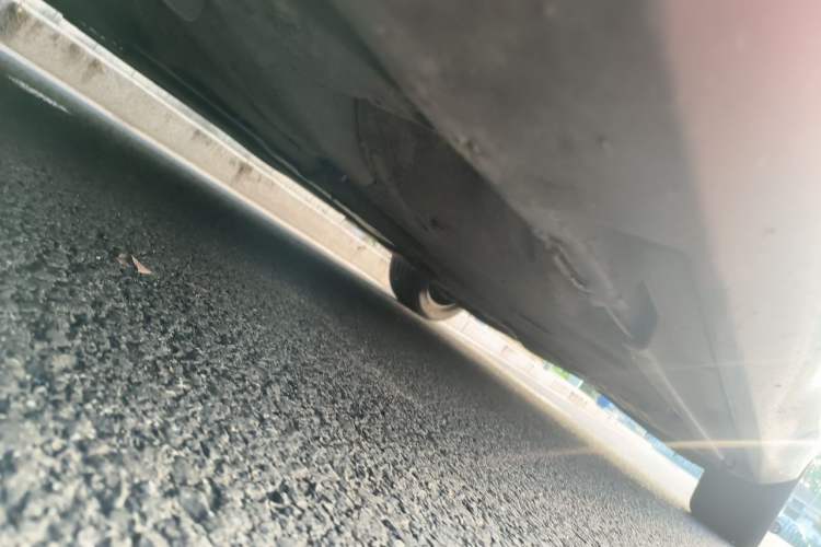 Used Volvo V60 2013 T5 Zhiya Edition Chassis Front Left