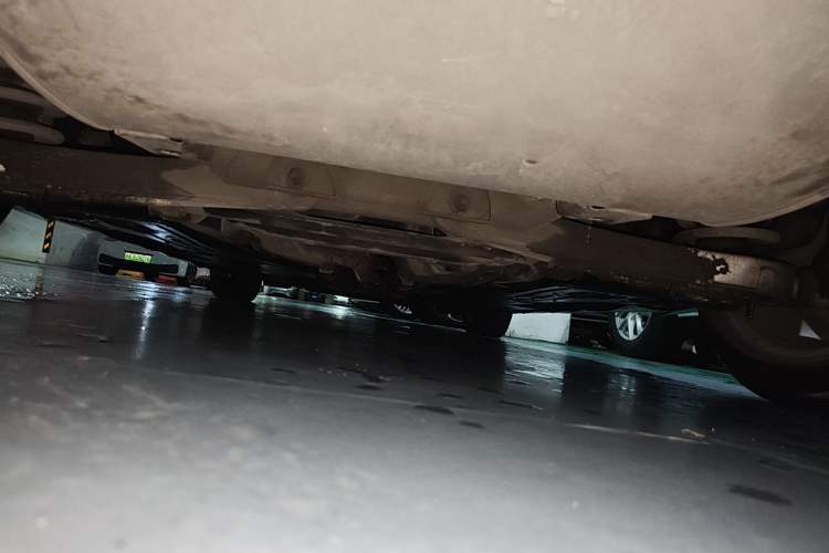 Used Volvo V60 2013 T5 Zhiya Edition Chassis Rear