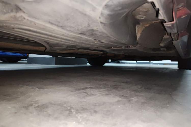 Used Volvo V60 2013 T5 Prestige Edition Chassis Rear Right