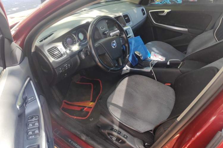 Used Volvo V60 2013 T5 Smart Edition Driver Seat