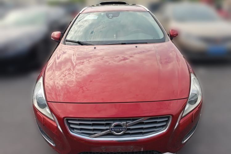 Used Volvo V60 2013 T5 Zhiya Edition Front