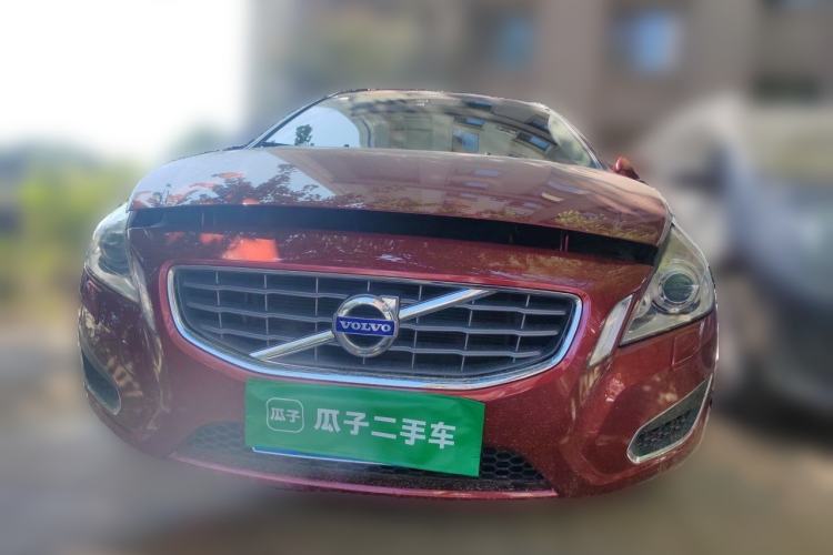 Used Volvo V60 2013 T5 Smart Edition Front