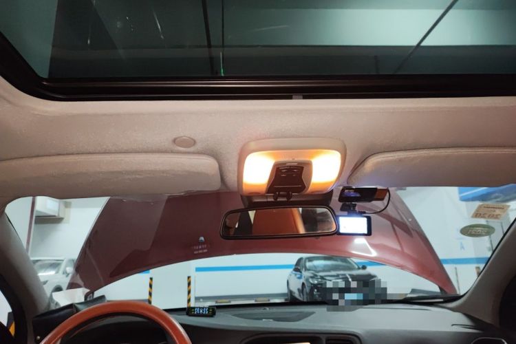 Used Volvo V60 2013 T5 Prestige Edition Headliner