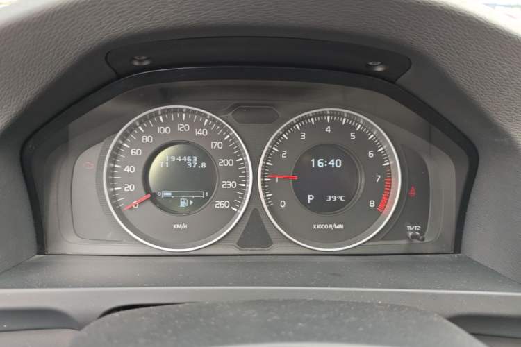 Used Volvo V60 2013 T5 Zhiya Edition Instrument Cluster