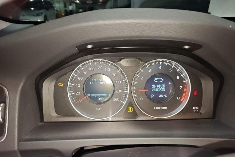Used Volvo V60 2013 T5 Zhiya Edition Instrument Cluster