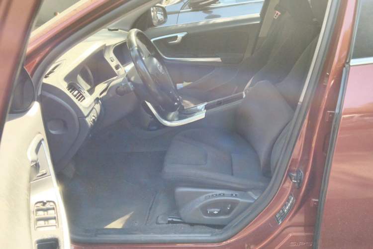 Used Volvo V60 2013 T5 Smart Edition Left Front Seat