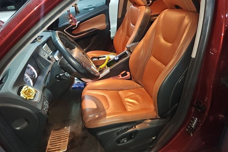 Used Volvo V60 2013 T5 Zhiya Edition Left Front Seat