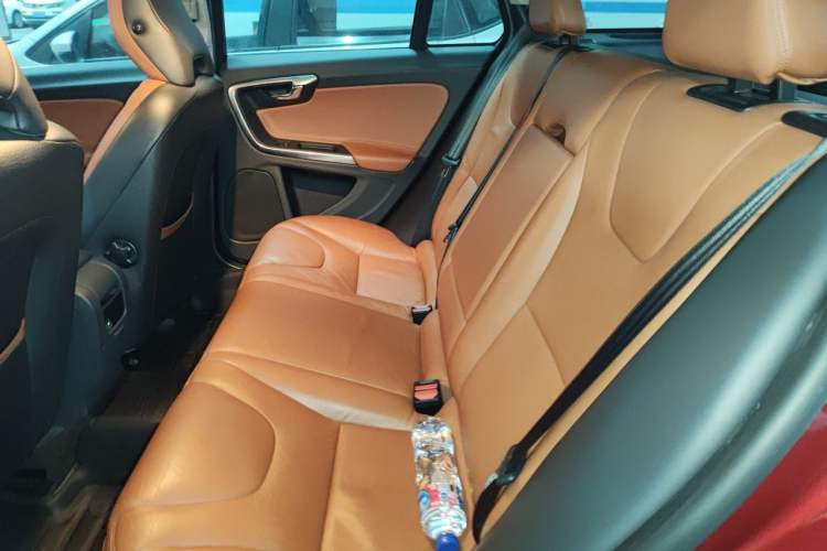 Used Volvo V60 2013 T5 Prestige Edition Left Rear Seat