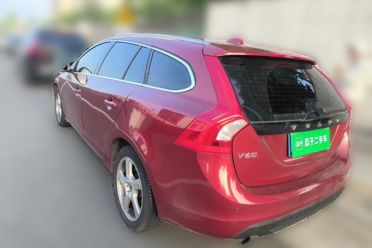 Used Volvo V60 2013 T5 Zhiya Edition Rear Left 45 Deg