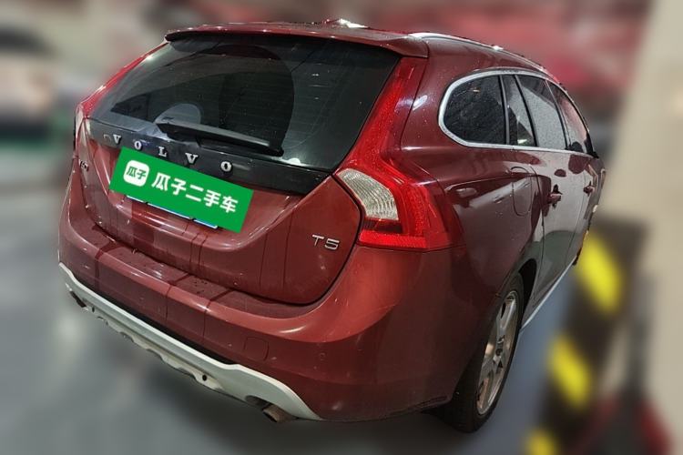Used Volvo V60 2013 T5 Zhiya Edition Rear Right 45 Deg