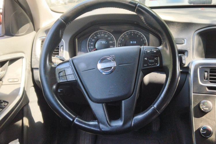 Used Volvo V60 2013 T5 Smart Edition Steering Wheel