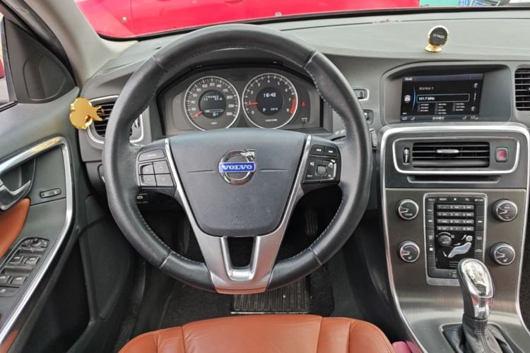 Used Volvo V60 2013 T5 Zhiya Edition Steering Wheel