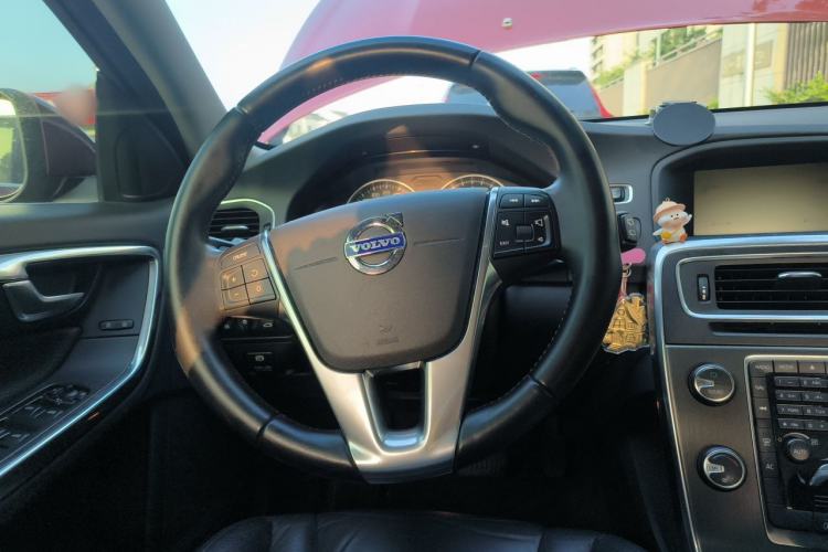Used Volvo V60 2013 T5 Zhiya Edition Steering Wheel