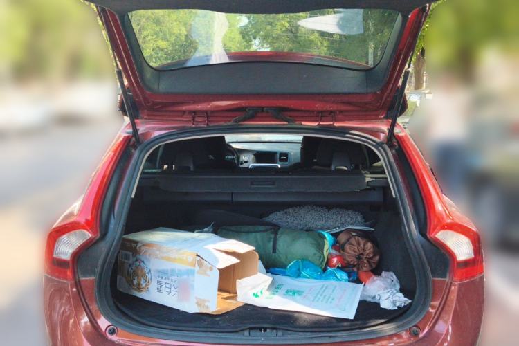 Used Volvo V60 2013 T5 Smart Edition Trunk