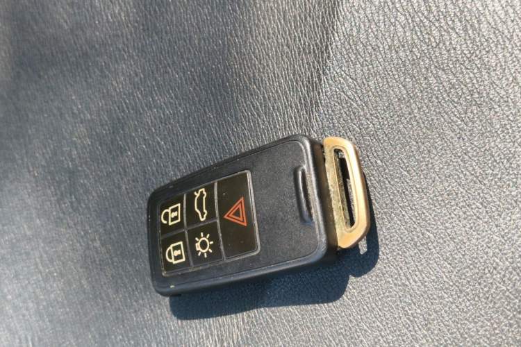 Used Volvo V60 2013 T5 Smart Edition Vehicle Key