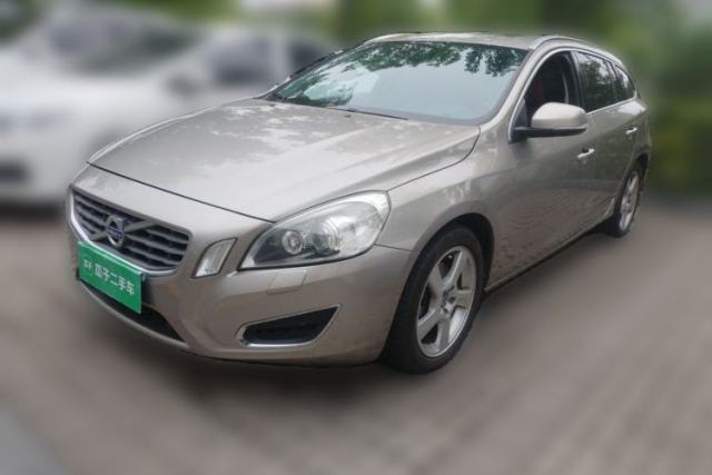 Used Volvo V60 2013 T5 Smart Edition
