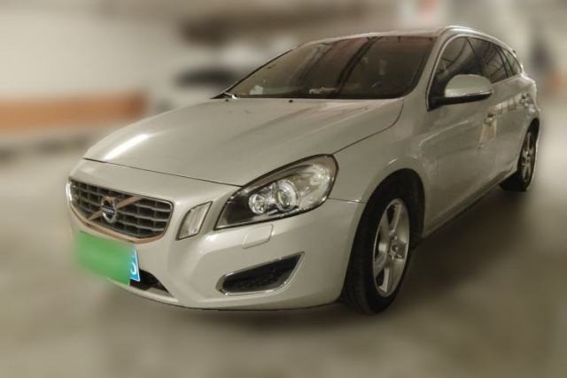 Volvo V60 2013 T5 Zhiya Edition с пробегом