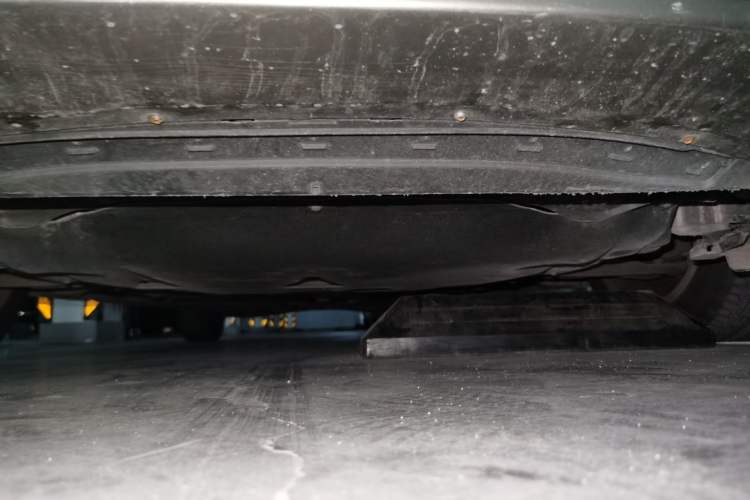 Used Volvo V60 2013 T5 Zhiya Edition Chassis Front