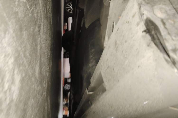 Used Volvo V60 2013 T5 Zhiya Edition Chassis Front Left
