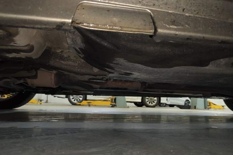 Used Volvo V60 2013 T5 Zhiya Edition Chassis Front Left