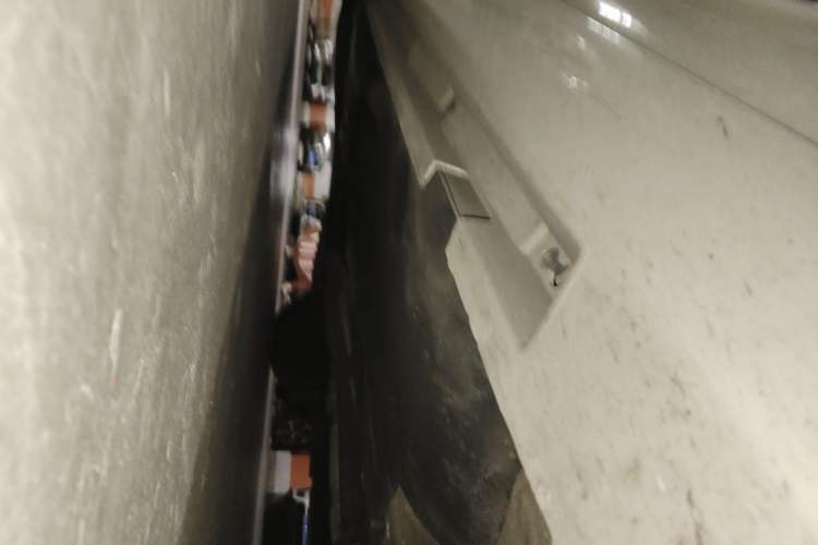 Used Volvo V60 2013 T5 Zhiya Edition Chassis Front Right