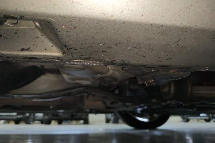 Used Volvo V60 2013 T5 Zhiya Edition Chassis Front Right