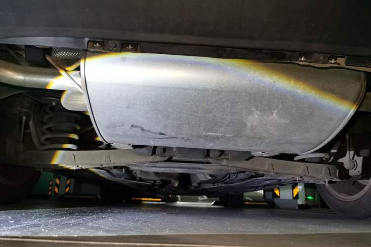 Used Volvo V60 2013 T5 Zhiya Edition Chassis Rear