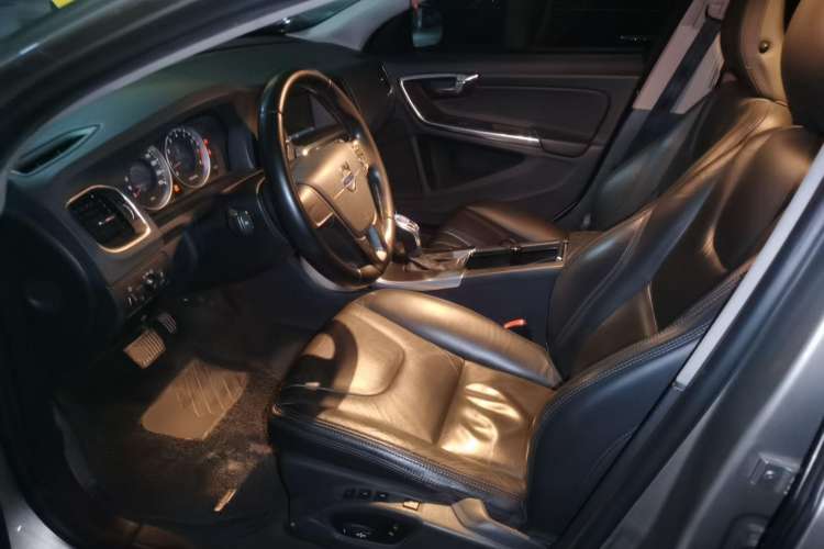 Used Volvo V60 2013 T5 Comfort Edition Left Front Seat