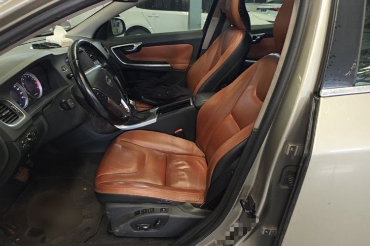 Used Volvo V60 2013 T5 Zhiya Edition Left Front Seat