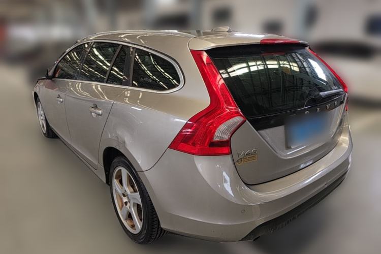 Used Volvo V60 2013 T5 Zhiya Edition Rear Left 45 Deg