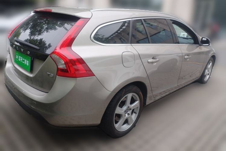 Used Volvo V60 2013 T5 Smart Edition Rear Right 45 Deg