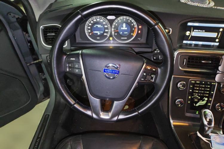 Used Volvo V60 2013 T5 Zhiya Edition Steering Wheel