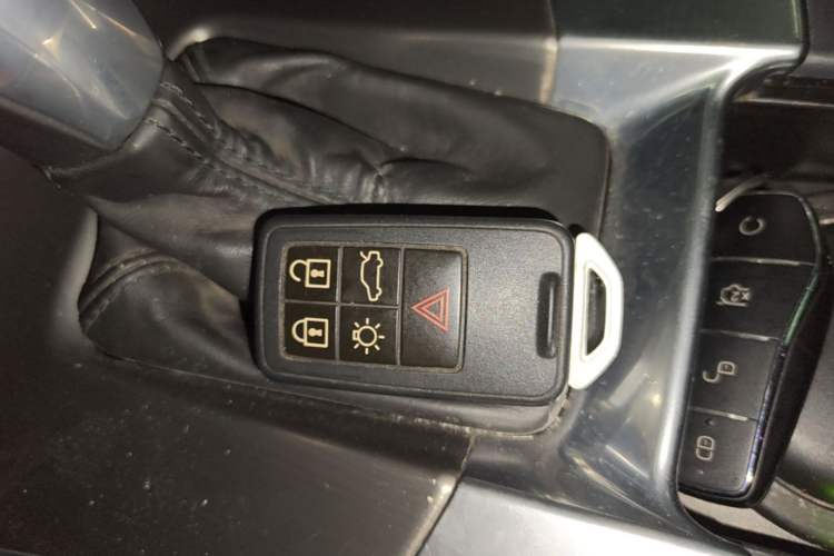 Used Volvo V60 2013 T5 Zhiya Edition Vehicle Key