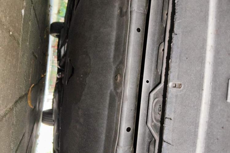 Used Volvo V60 2013 T5 Zhiya Edition Chassis Front